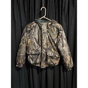 Boys Remington Real Tree Hardwood Camo Zipper Button Up Hooded Jacket Size Large